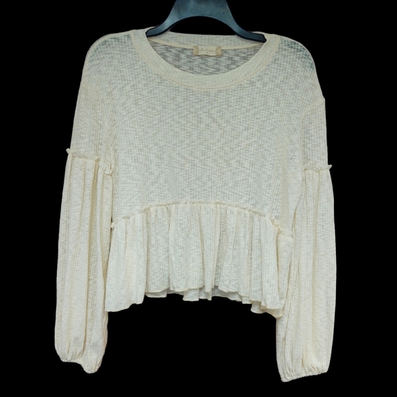 Altar'd State Tops - EUC Altar'd State Crop Top Size M